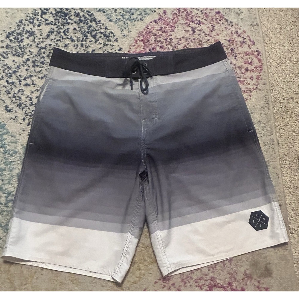No Boundaries Men Swimwear 30 Gray Striped Ombre Board Shorts Surf Drawstring